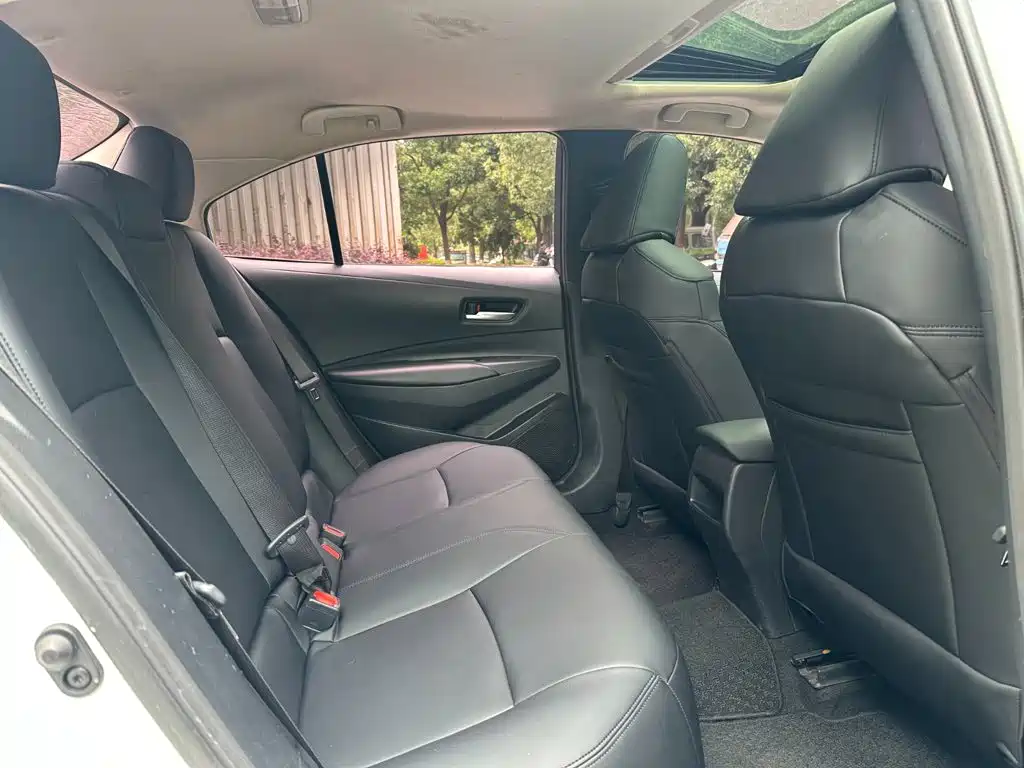 Toyota Corolla 2019 — фото 13