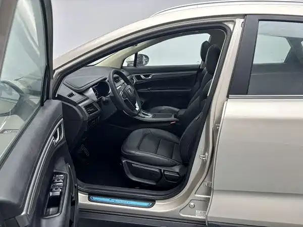 Geely Emgrand GS 2017