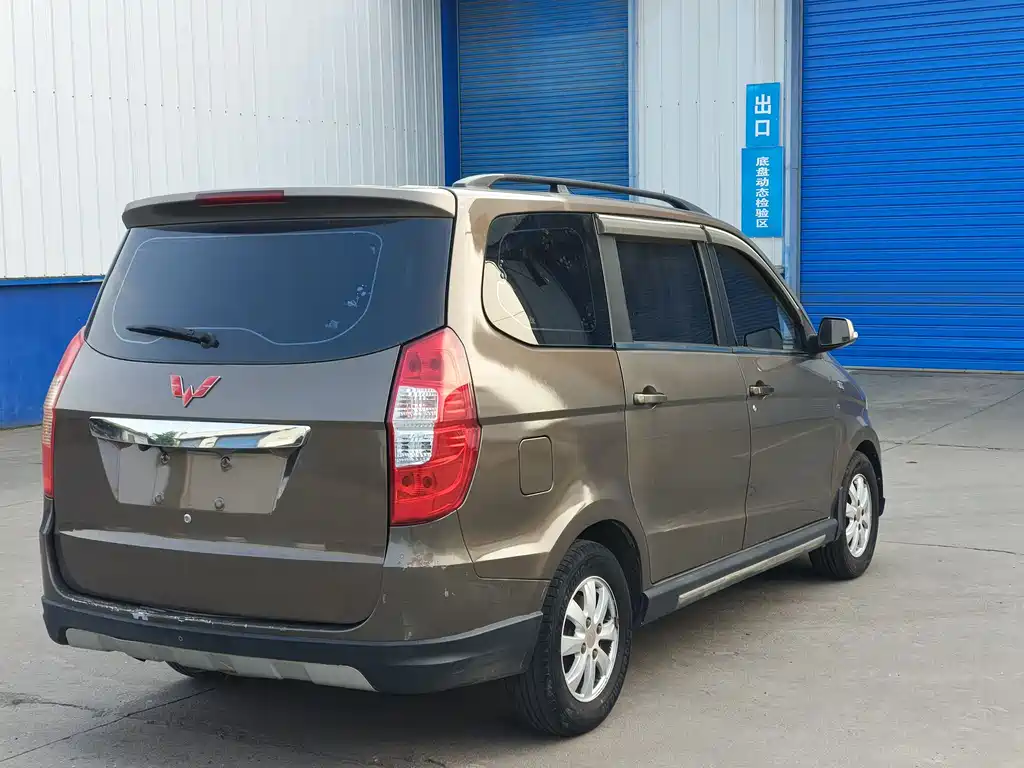 Wuling Hongguang 2014 — фото 7