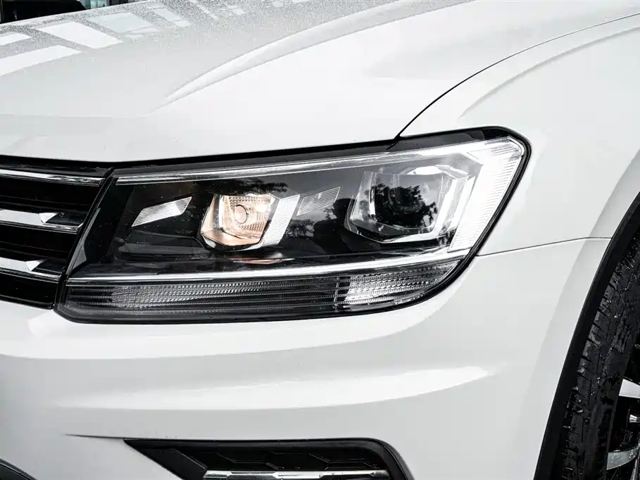 Volkswagen Tiguan L 2017 — фото 19