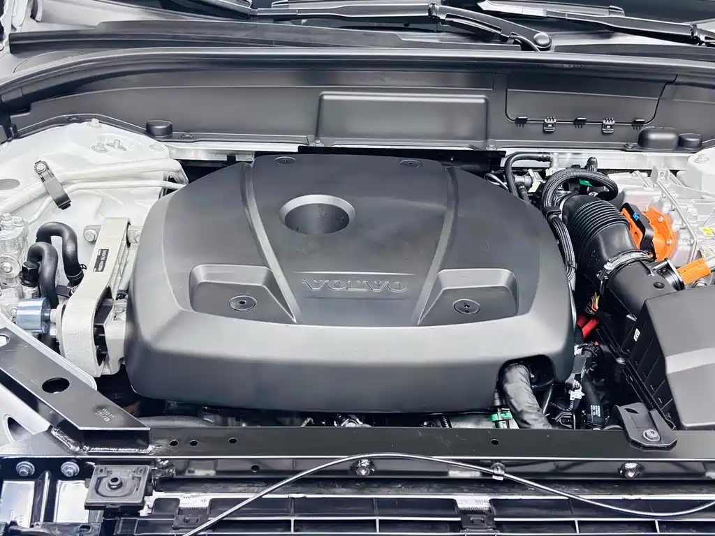 Volvo XC60 PHEV 2023 — фото 19