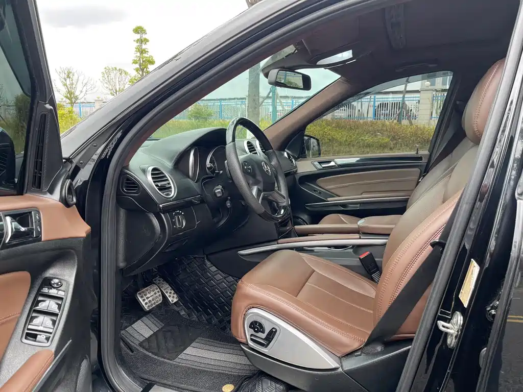 Mercedes-Benz GL-Class 2015 — фото 9