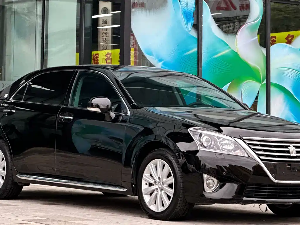 Toyota Crown 2014 — фото 1