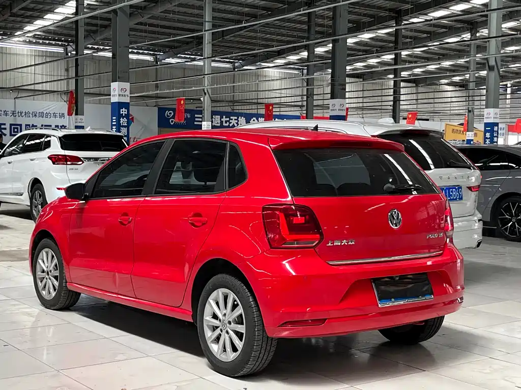 Volkswagen Polo 2015 — фото 12