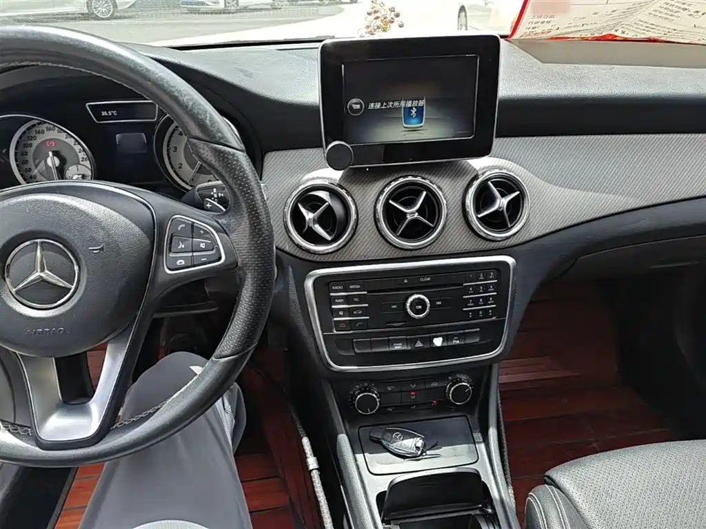 Mercedes-Benz GLA 2017 — фото 10