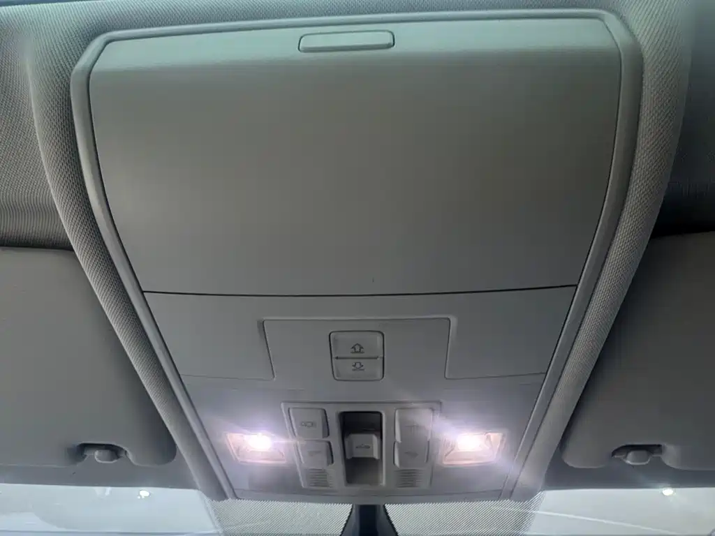 Volkswagen Tiguan L 2023 — фото 21