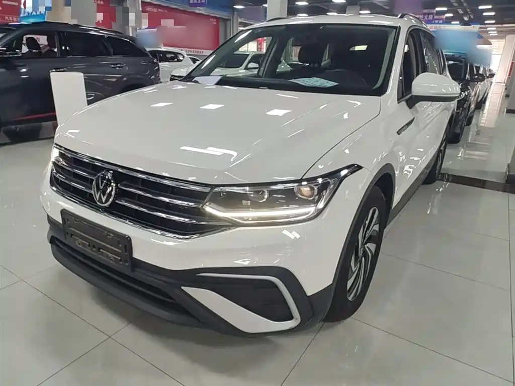 Volkswagen Tiguan L 2022 — фото 2