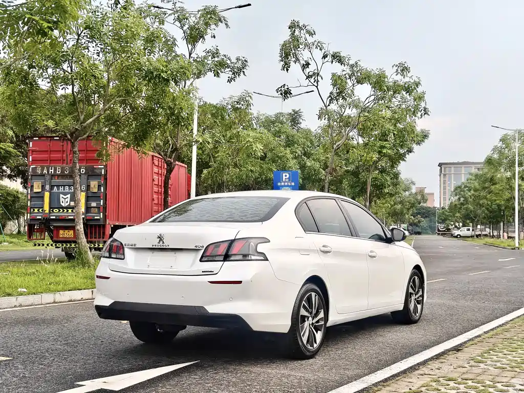 Peugeot 408 2019