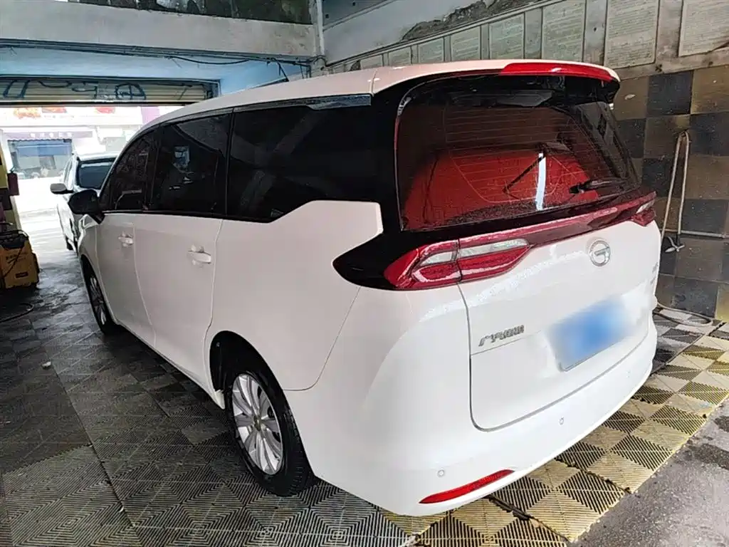 GAC Motor Trumpchi M6 2021 — фото 5