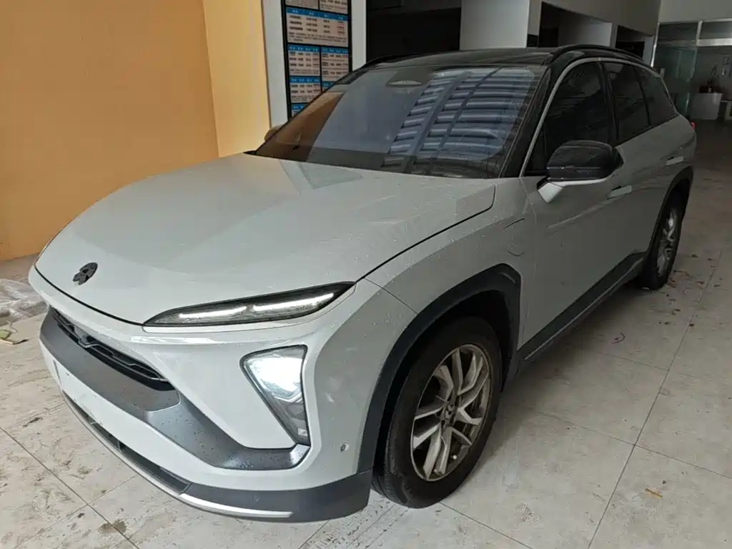 NIO ES6 2021