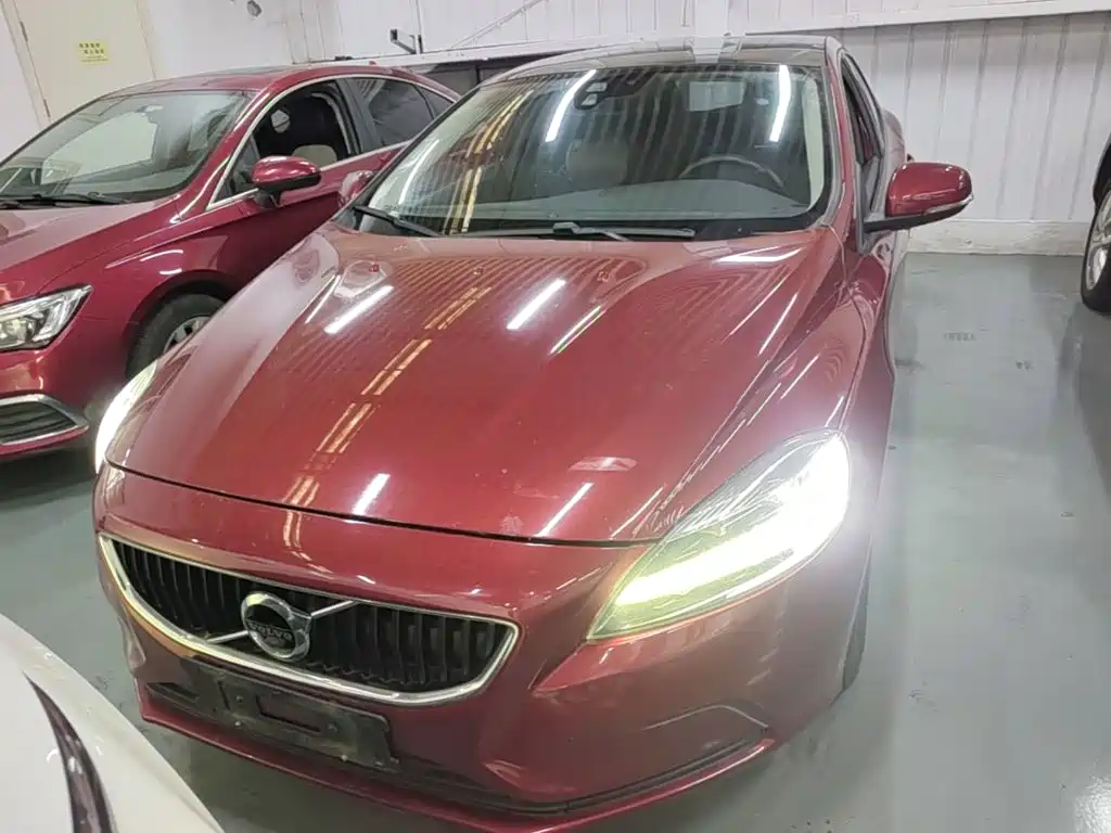 Volvo V40 2017