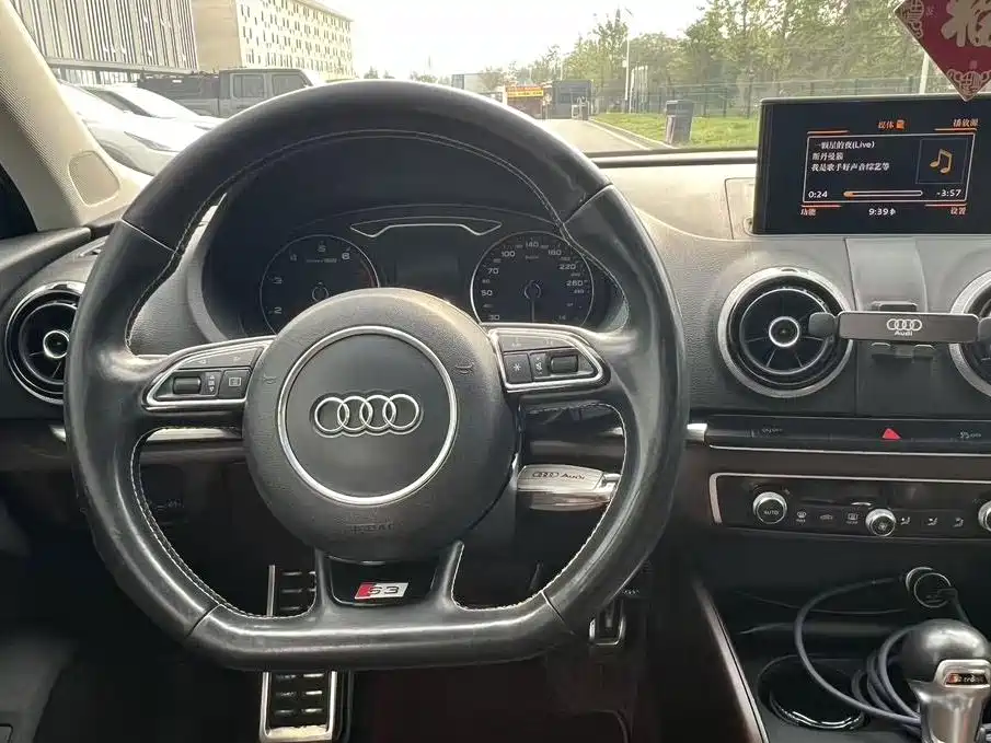 Audi A3 2014 — фото 8