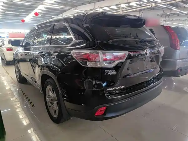 Toyota Highlander 2016