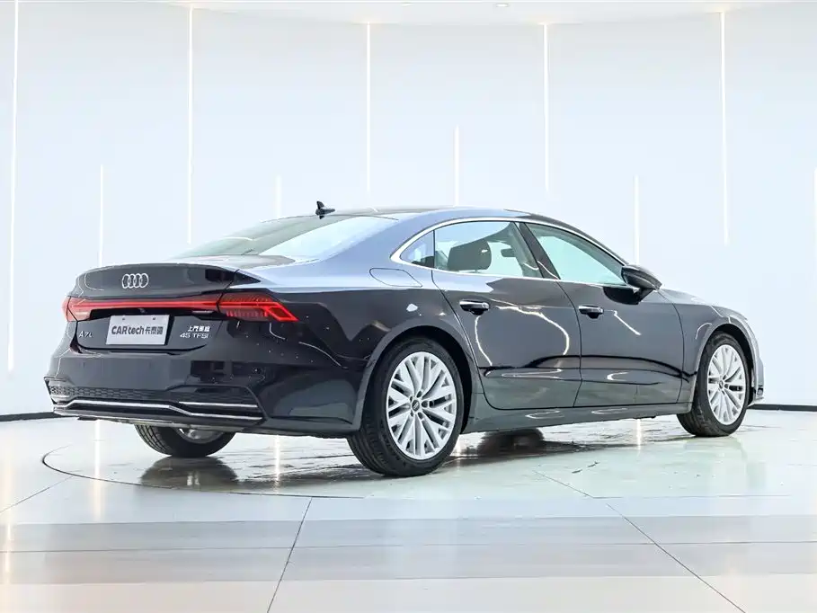 Audi A7L 2024 — фото 5