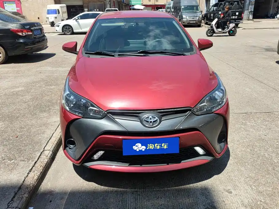 Toyota Yaris L 2021 — фото 2