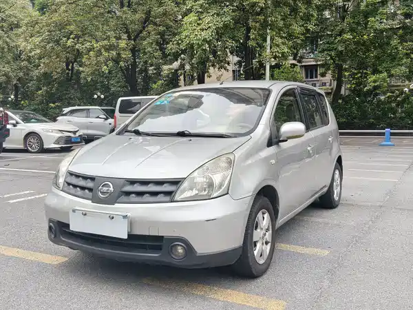 Nissan Livina 2008