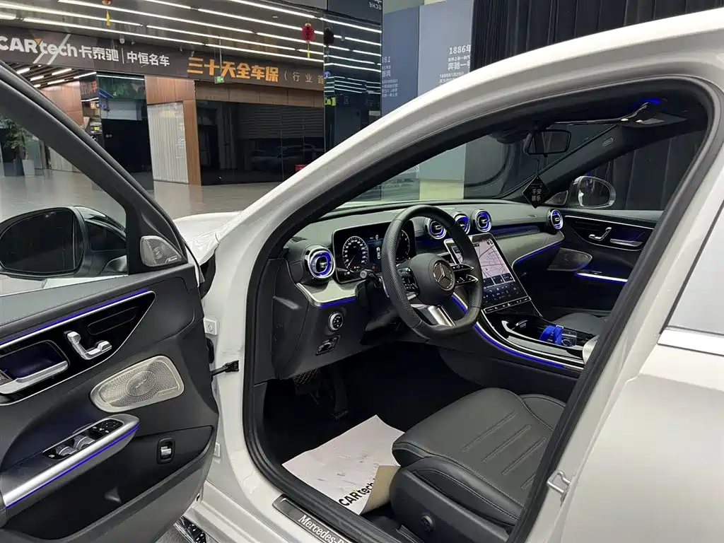 Mercedes-Benz C-Class 2023 — фото 25