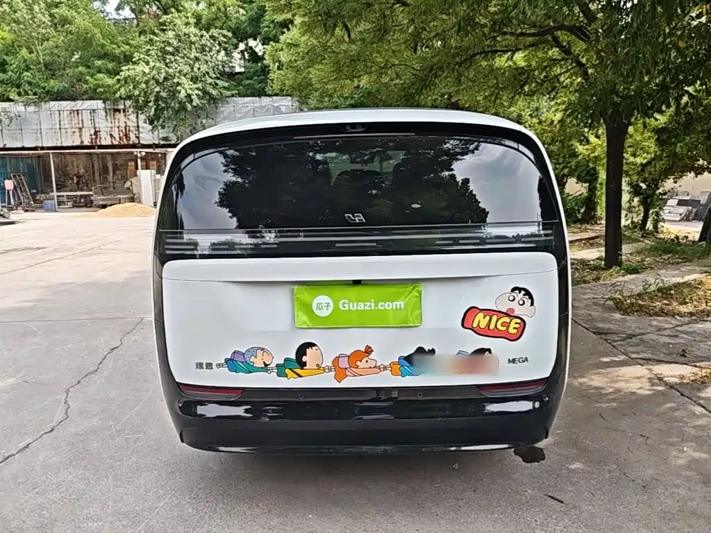 Li Auto Li MEGA 2024