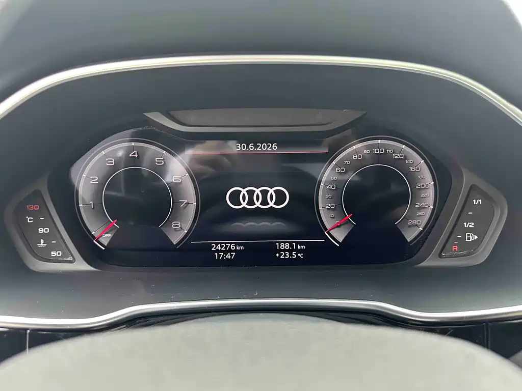 Audi Q3 2022 — фото 18