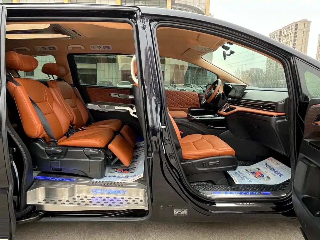 Honda Odyssey 2023 — фото 18