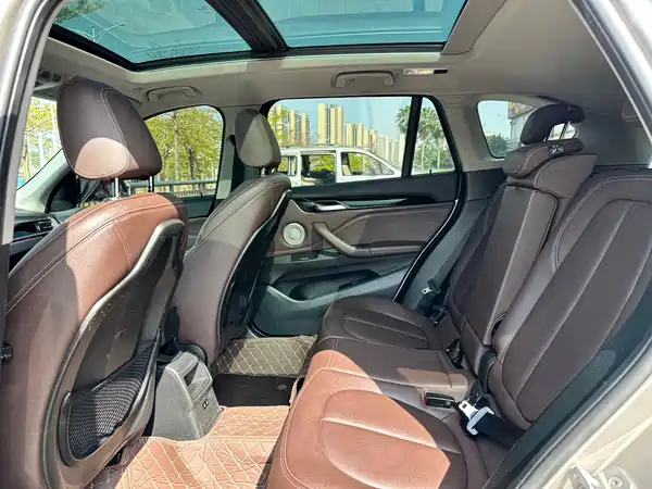 BMW X1 2022
