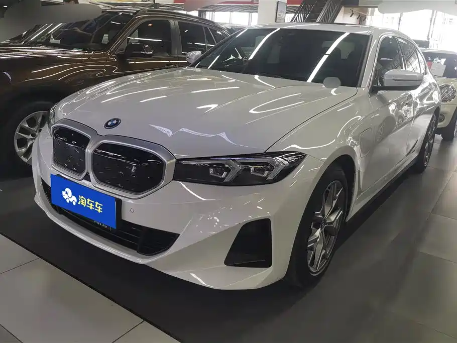BMW i3 2023