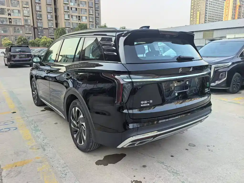 Hongqi HS7 PHEV 2024 — фото 6