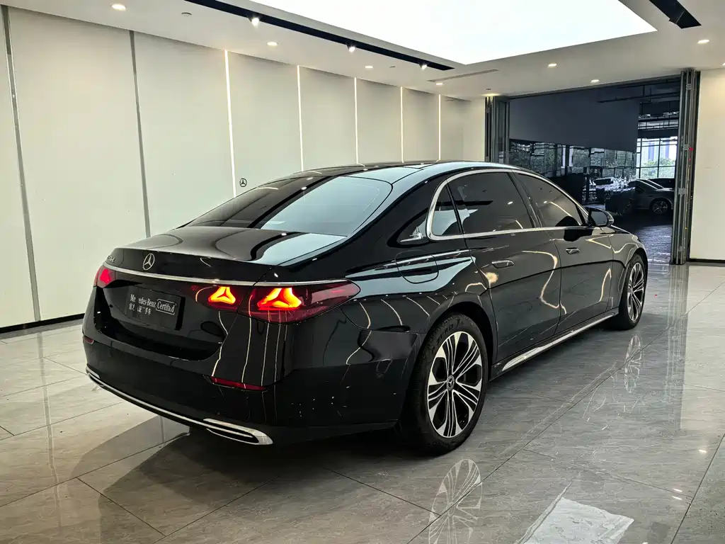 Mercedes-Benz E-Class New Energy 2025 — фото 15