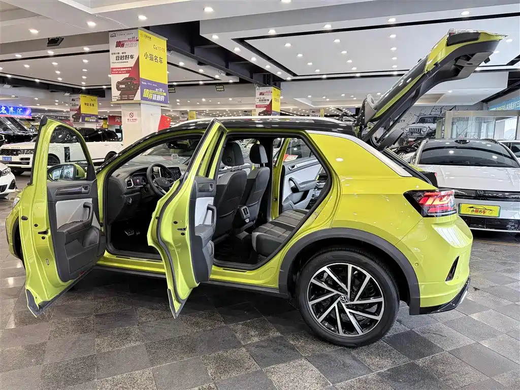 Volkswagen T-Roc 2023 — фото 28