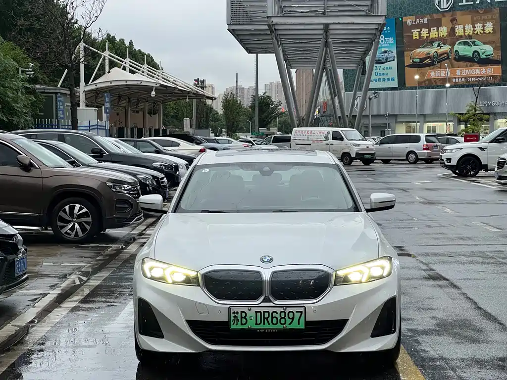 BMW i3 2022 — фото 2