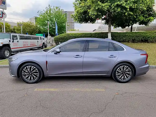 Hongqi H5 2023