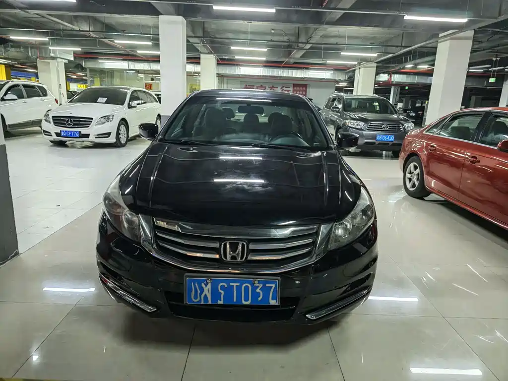 Honda Accord 2013 — фото 2
