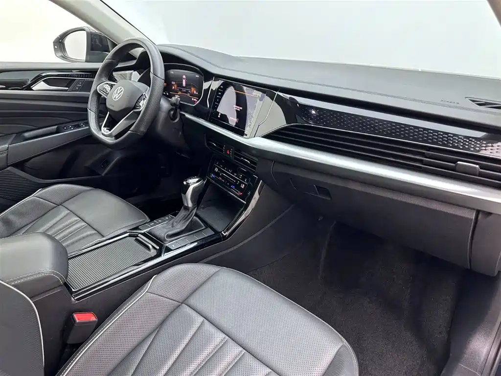 Volkswagen Passat 2023 — фото 18