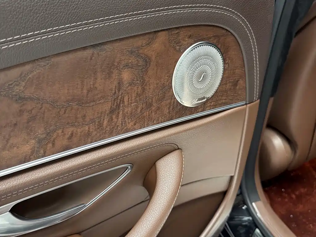 Mercedes-Benz E-Class 2019 — фото 14