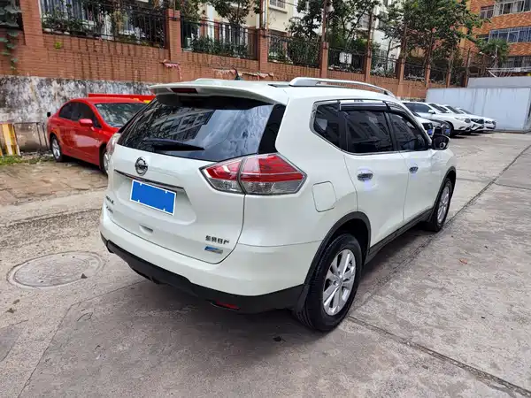 Nissan X-Trail 2014