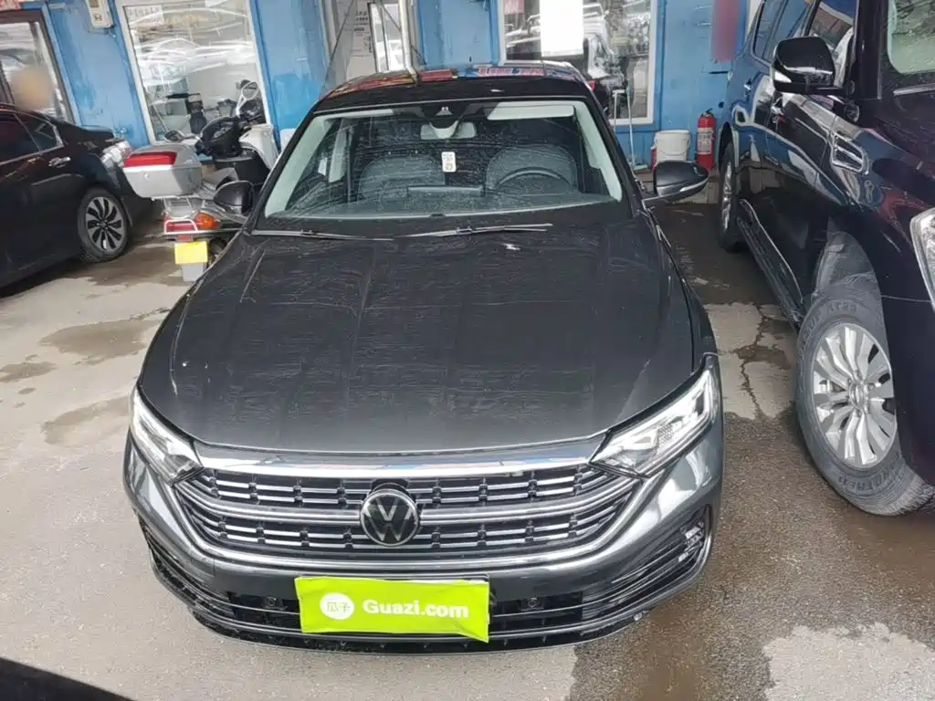 Volkswagen Sagitar 2023