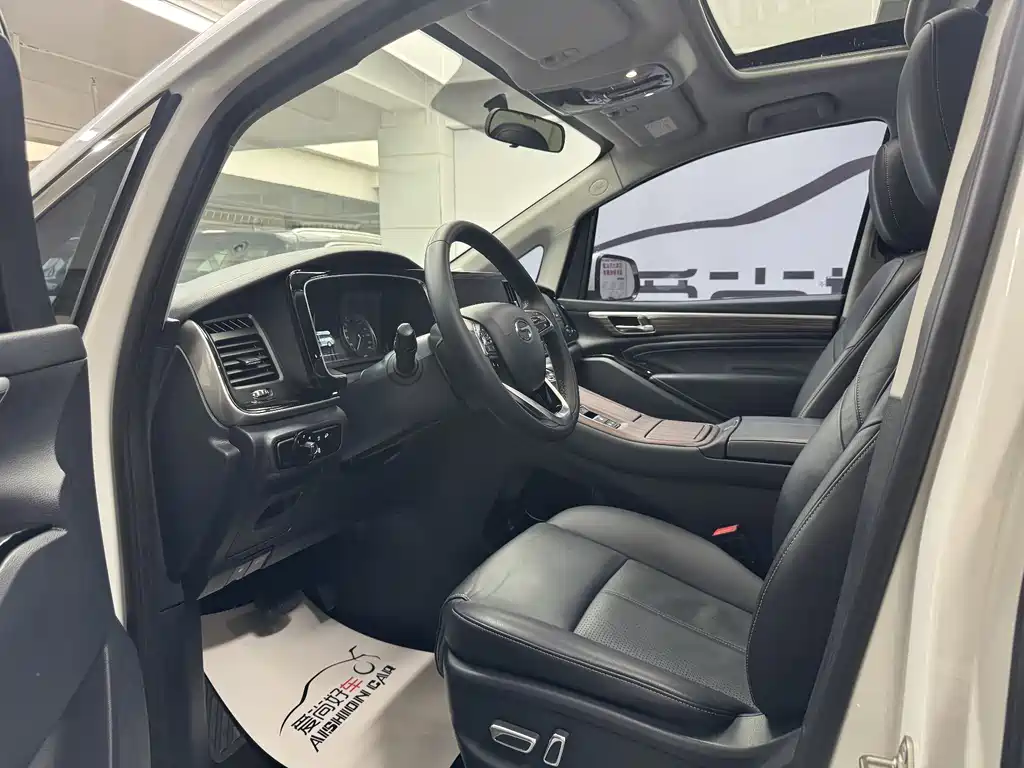 GAC Motor Trumpchi M8 2022 — фото 8