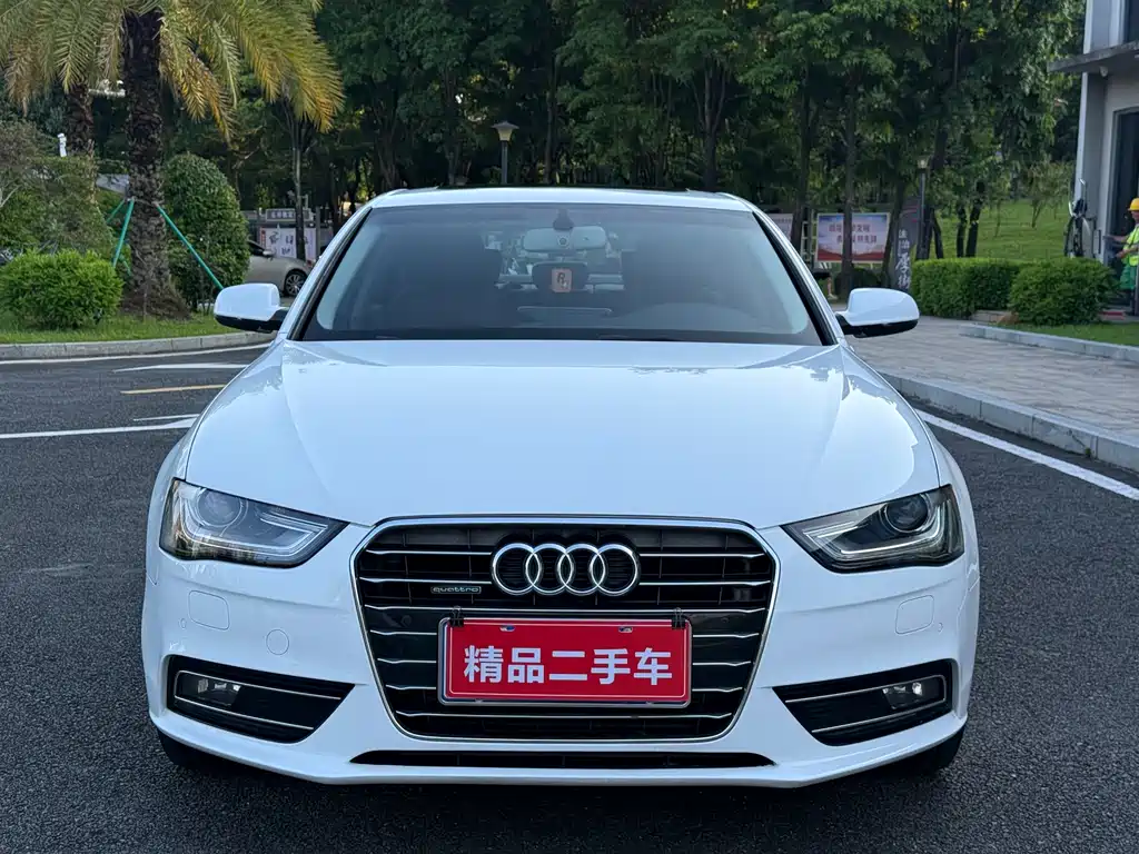 Audi A4L 2016