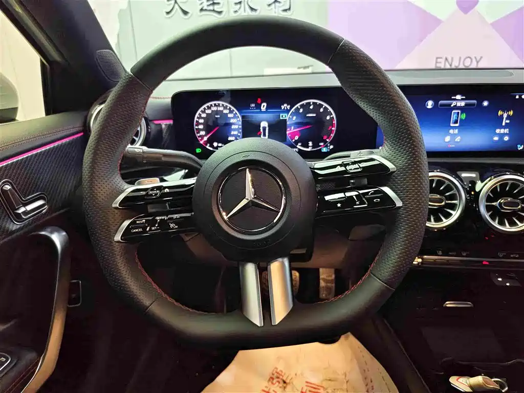 Mercedes-Benz A-Class 2023 — фото 13