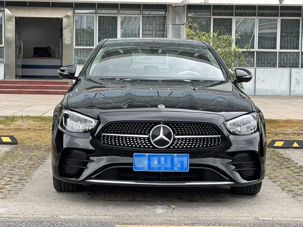 Mercedes-Benz E-Class 2022 — фото 2
