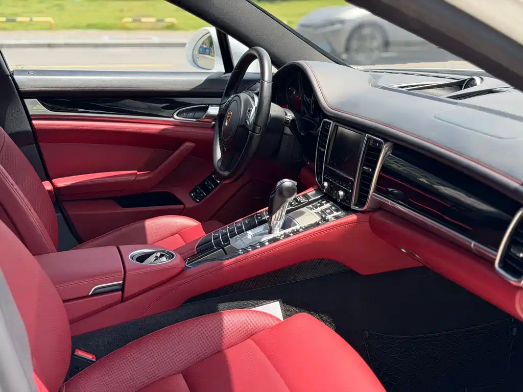 Porsche Panamera 2016 — фото 13