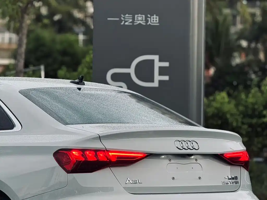 Audi A3 2025 — фото 17