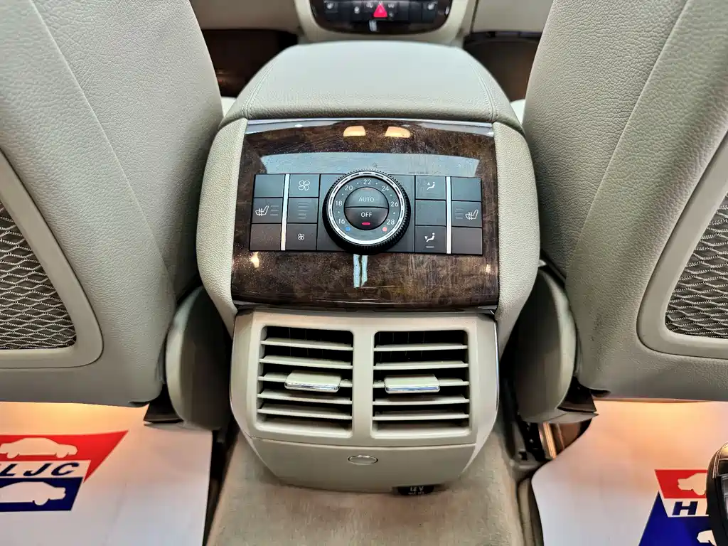 Mercedes-Benz R-Class 2012 — фото 15