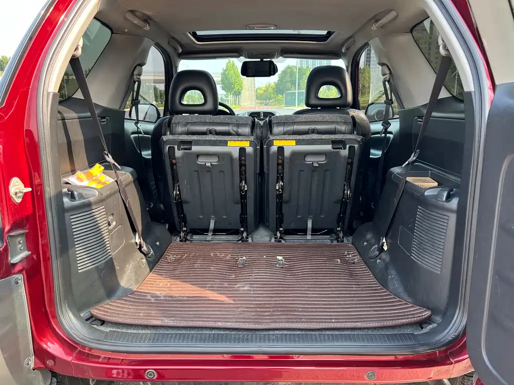 Toyota RAV4 2004 — фото 16