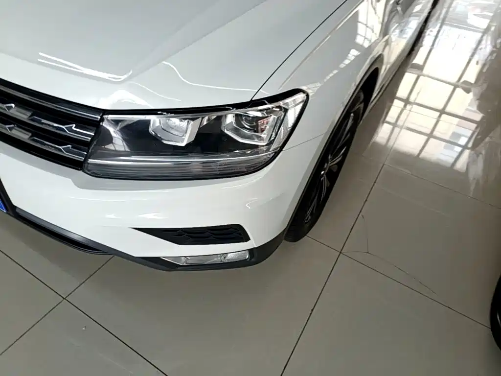 Volkswagen Tiguan L 2020 — фото 24