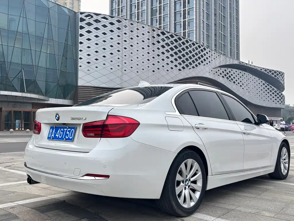 BMW 3 Series 2016
