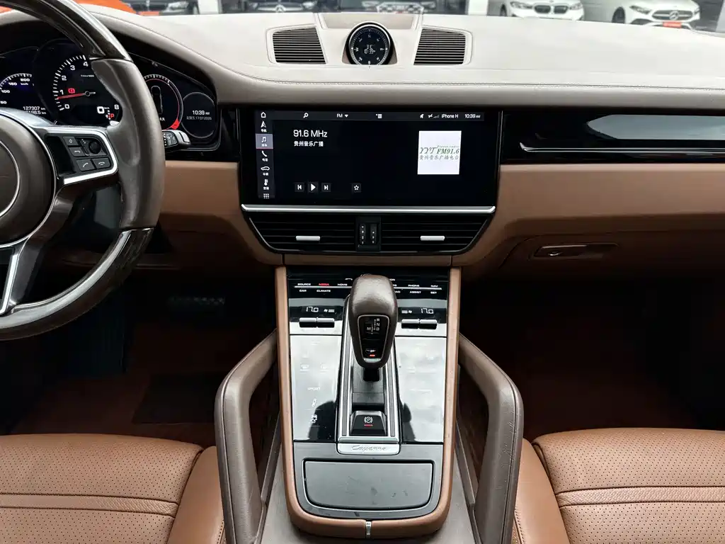 Porsche Cayenne 2019 — фото 12