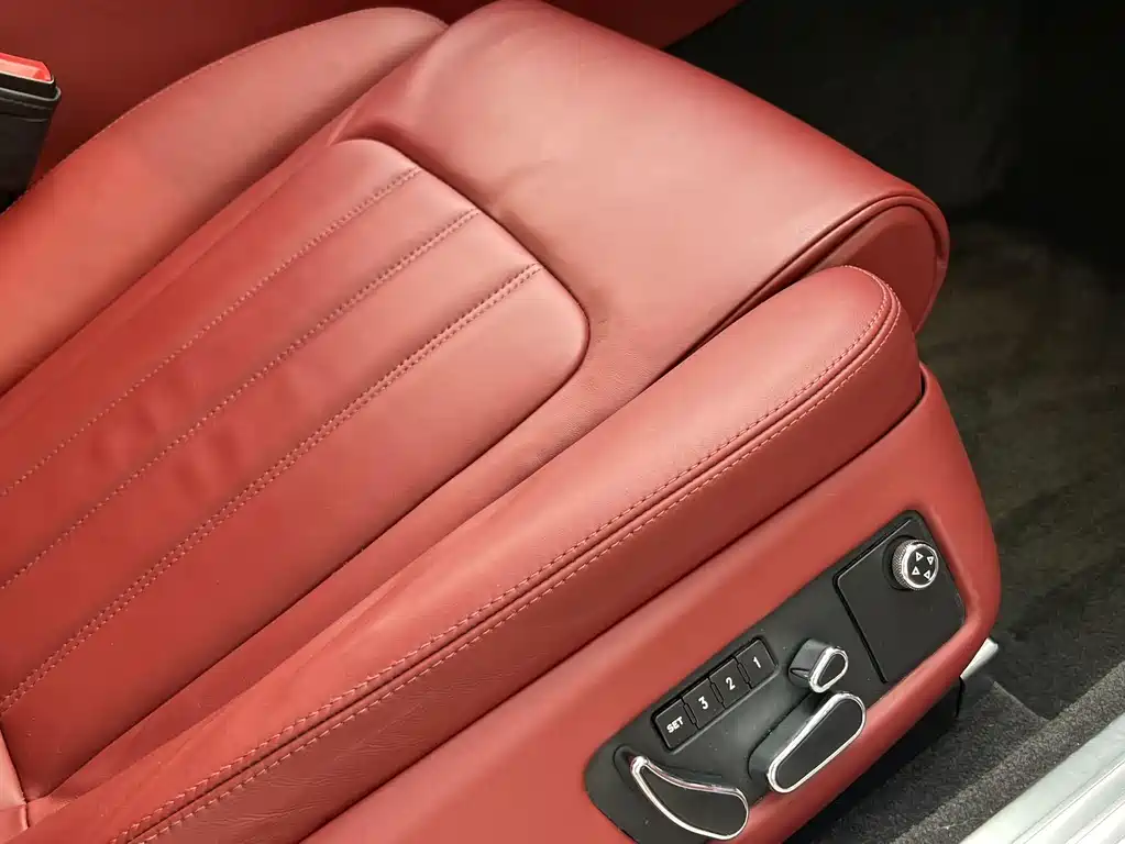 Bentley Continental 2013 — фото 11