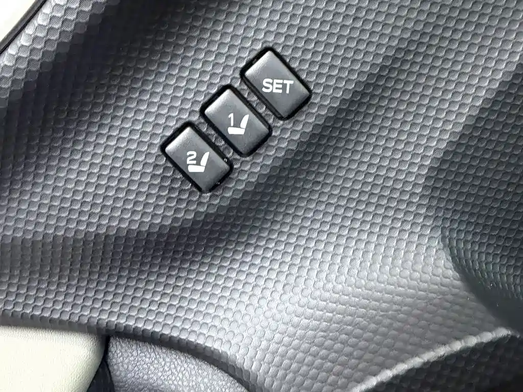 Subaru Forester 2022 — фото 14