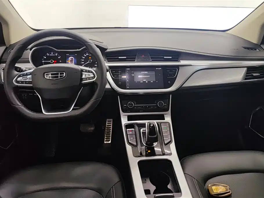 Geely Emgrand GS 2019 — фото 12